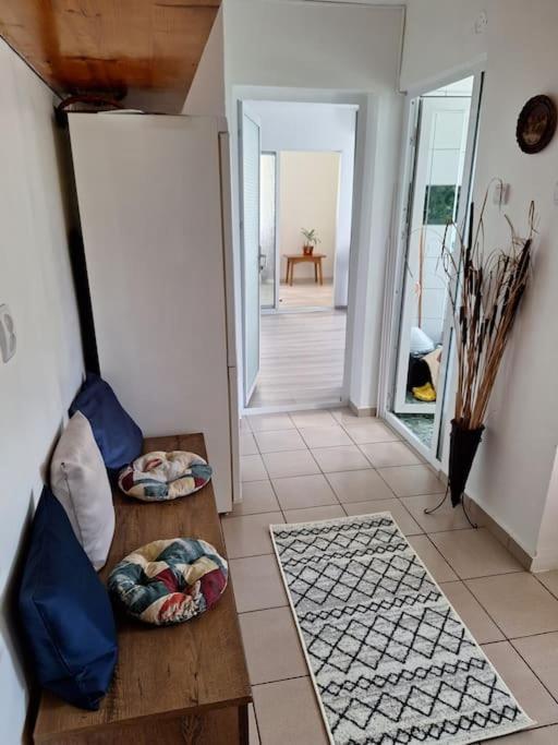 Miha'S Apartament Сулина Екстериор снимка
