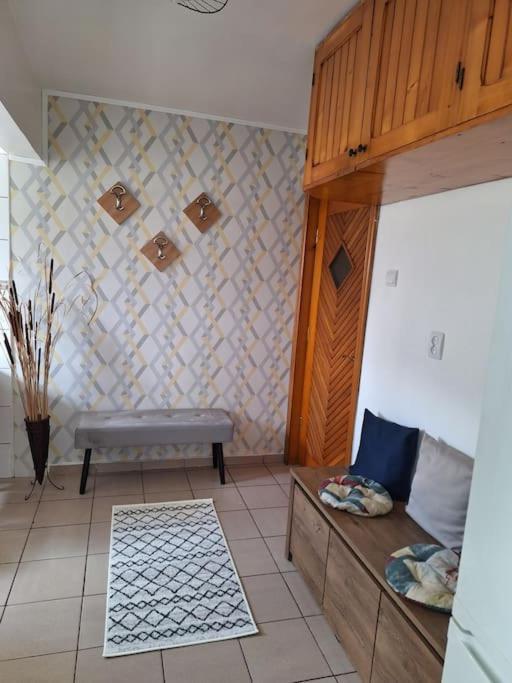 Miha'S Apartament Сулина Екстериор снимка